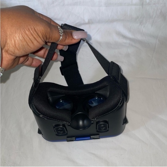 Blue VR Headset - Picture 5 of 5